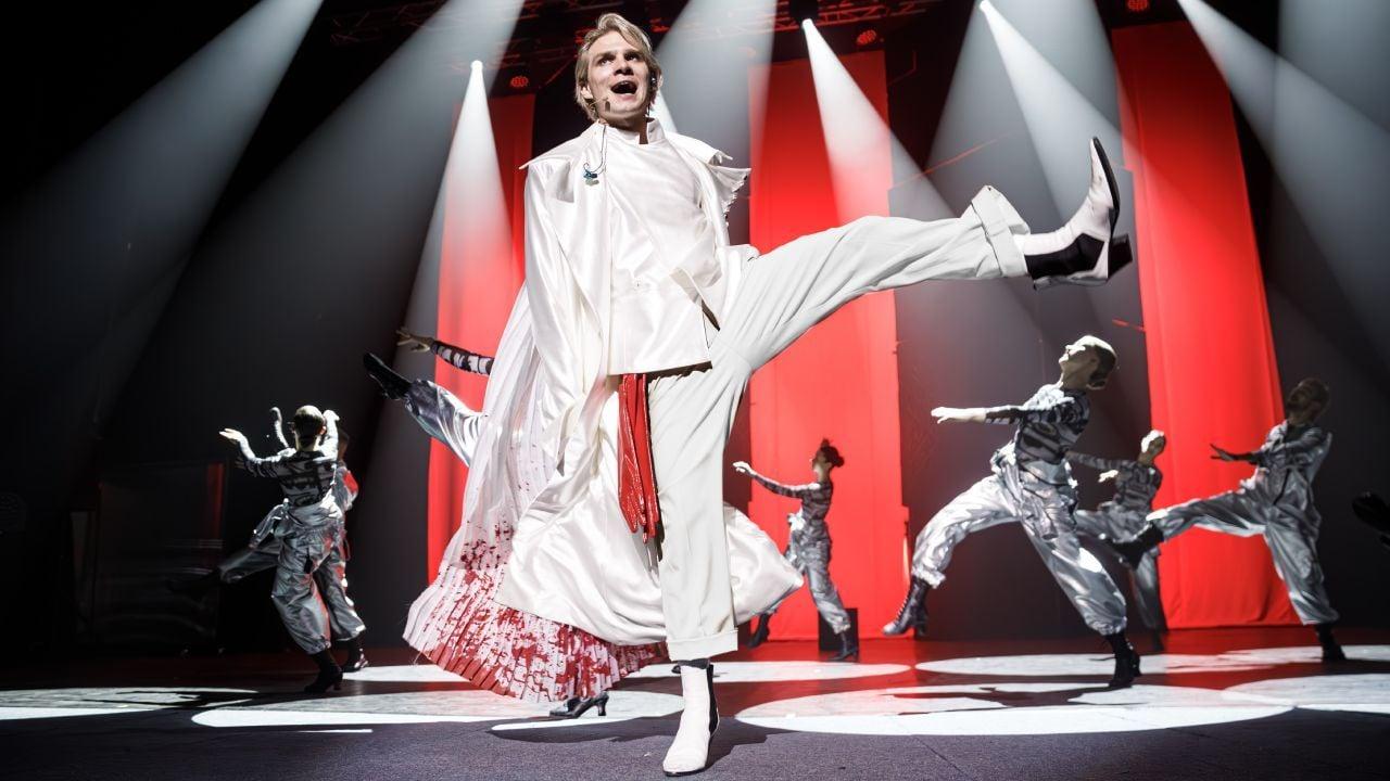 C:\Users\APaskhover\Downloads\Олександр Заїка у ролі секретара Кольчика (Ребелія).jpg