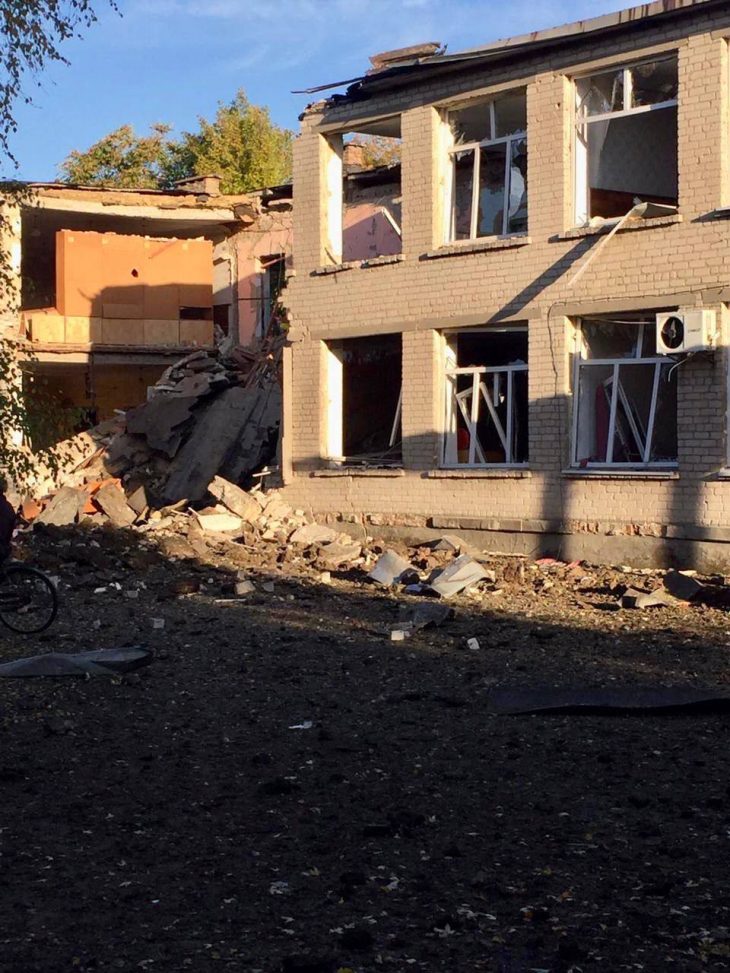 Росіяни ракетами зруйнували дві школи на Запоріжжі